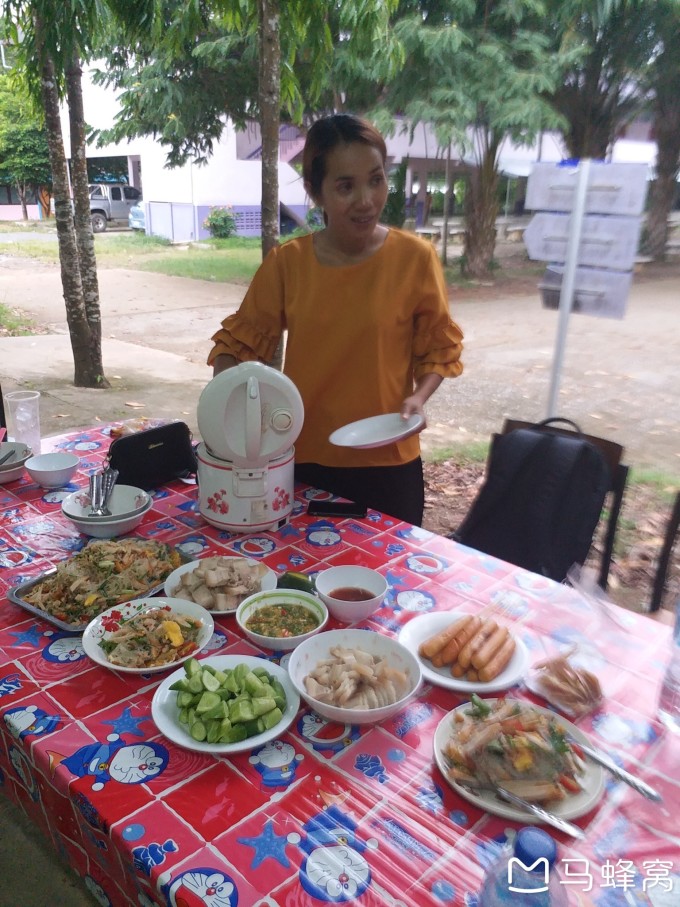 ICCVTT泰国支教 by ZHOU YANPING (Annie) 2018@Kruewaiwittayakom (Chanthaburi Province)