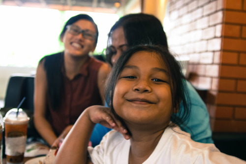 Thai Family and Friends by Andra Ly.Australia, Free Vounteer Thailand Project