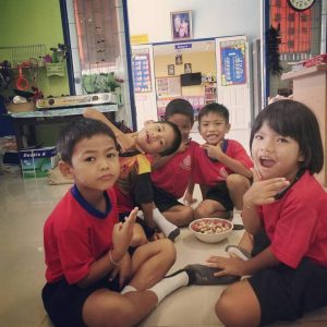 What A Splendid Volunteering Experience In Pangcom School,Sakeao Thailand 2017