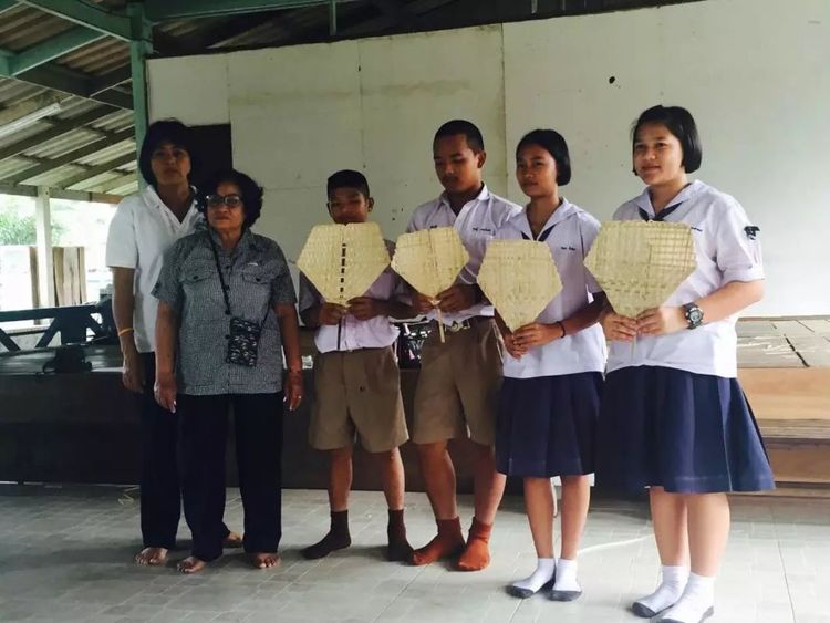 Colorful memory, wonderful days ,at Taponnoi school with Free Volunteer Thailand 2017 by Yongmei Tan