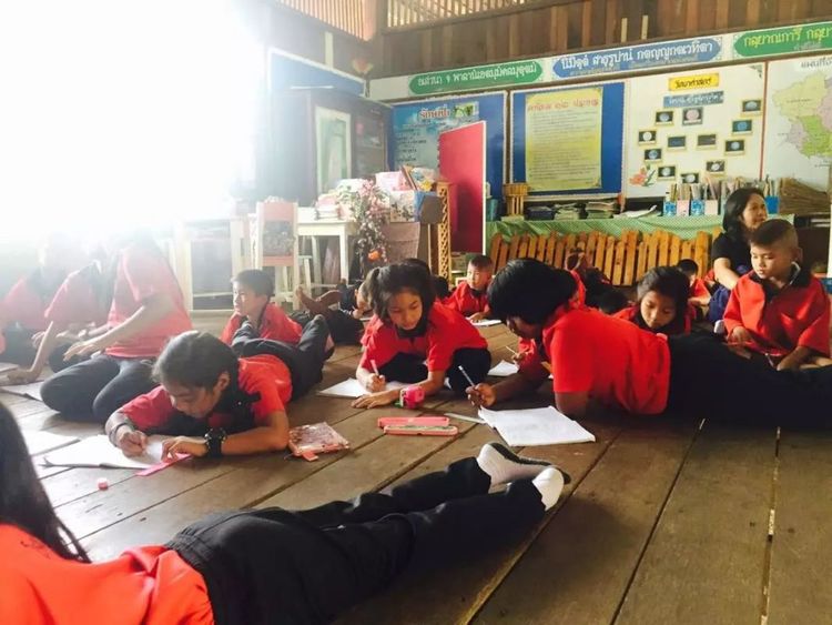 Colorful memory, wonderful days ,at Taponnoi school with Free Volunteer Thailand 2017 by Yongmei Tan