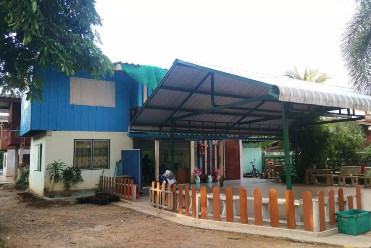 Colorful memory, wonderful days ,at Taponnoi school with Free Volunteer Thailand 2017 by Yongmei Tan