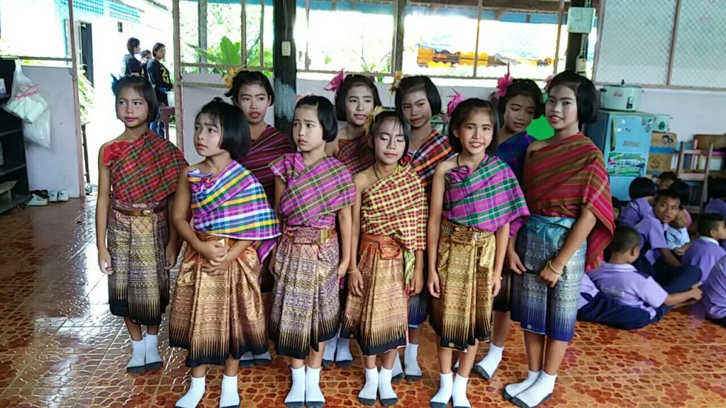 泰国支教-会心一击的温柔 ประสบการณ์อาสาสมัคร โรงเรียนบ้านสี่แยก อ.วัฒนานคร จ.สระแก้ว