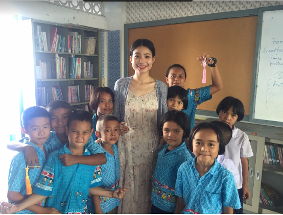 这将是一篇很长的抒情。Volunteer story from Wonnapasab School, Liu Mengting 25 ส.ค.,2017 Jason