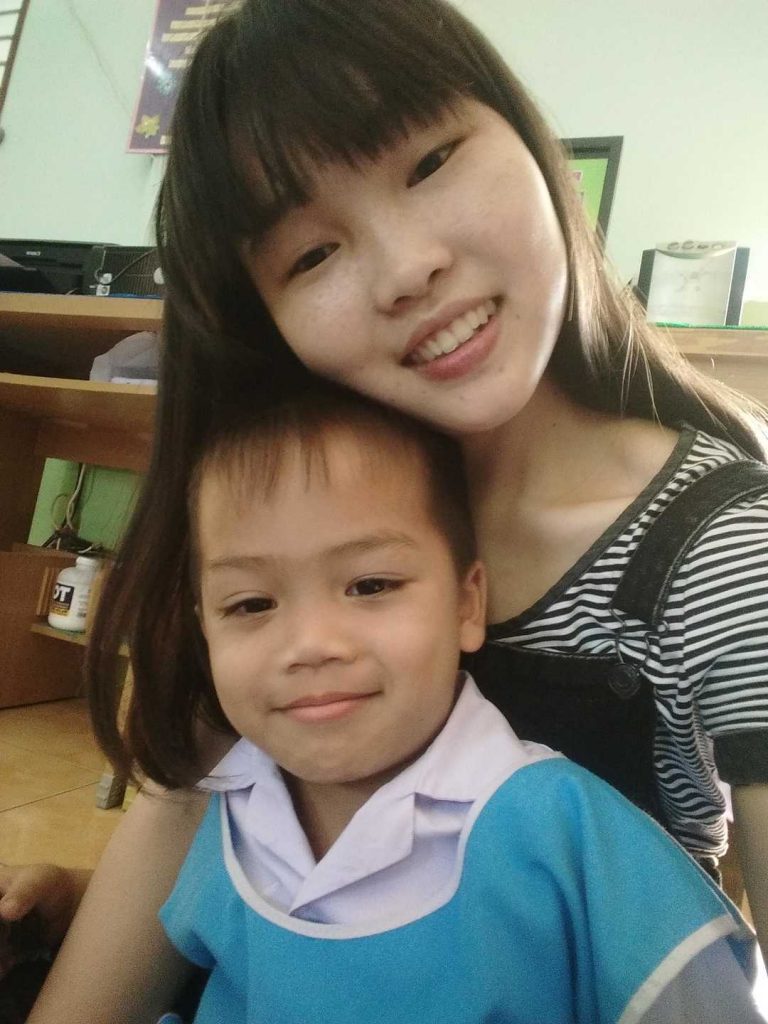 风雨兼程，只为你.作者 yarrow静 关