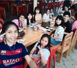 二十岁到来之前有点不一样吧 THE WODDEN HOUSE BY CHERRY, 2016